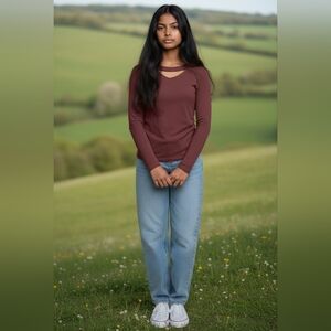 Ultra Flirt Cozy Casual Juniors Large Keyhole Burgundy NWT long sleeve T-shirt